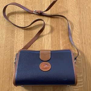 Vintage dooney and bourke crossbody